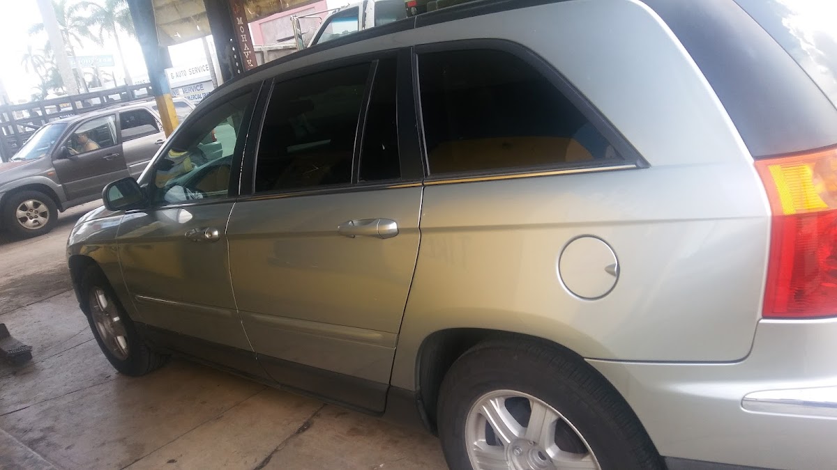 Vicar Auto Center - photo 5