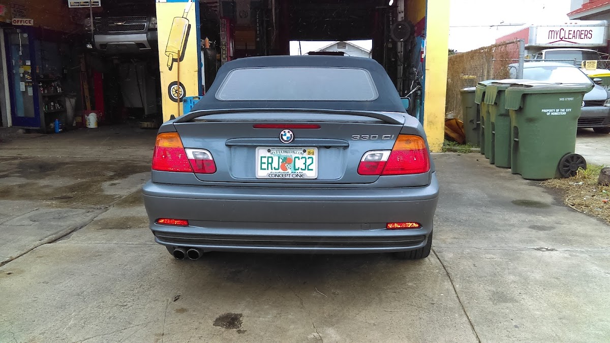 Vicar Auto Center - photo 6